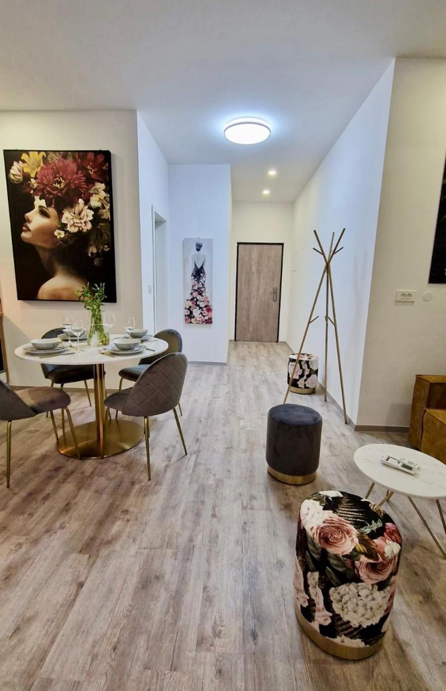 Ljubljana Central Cozy Apartment W Free Parking 外观 照片